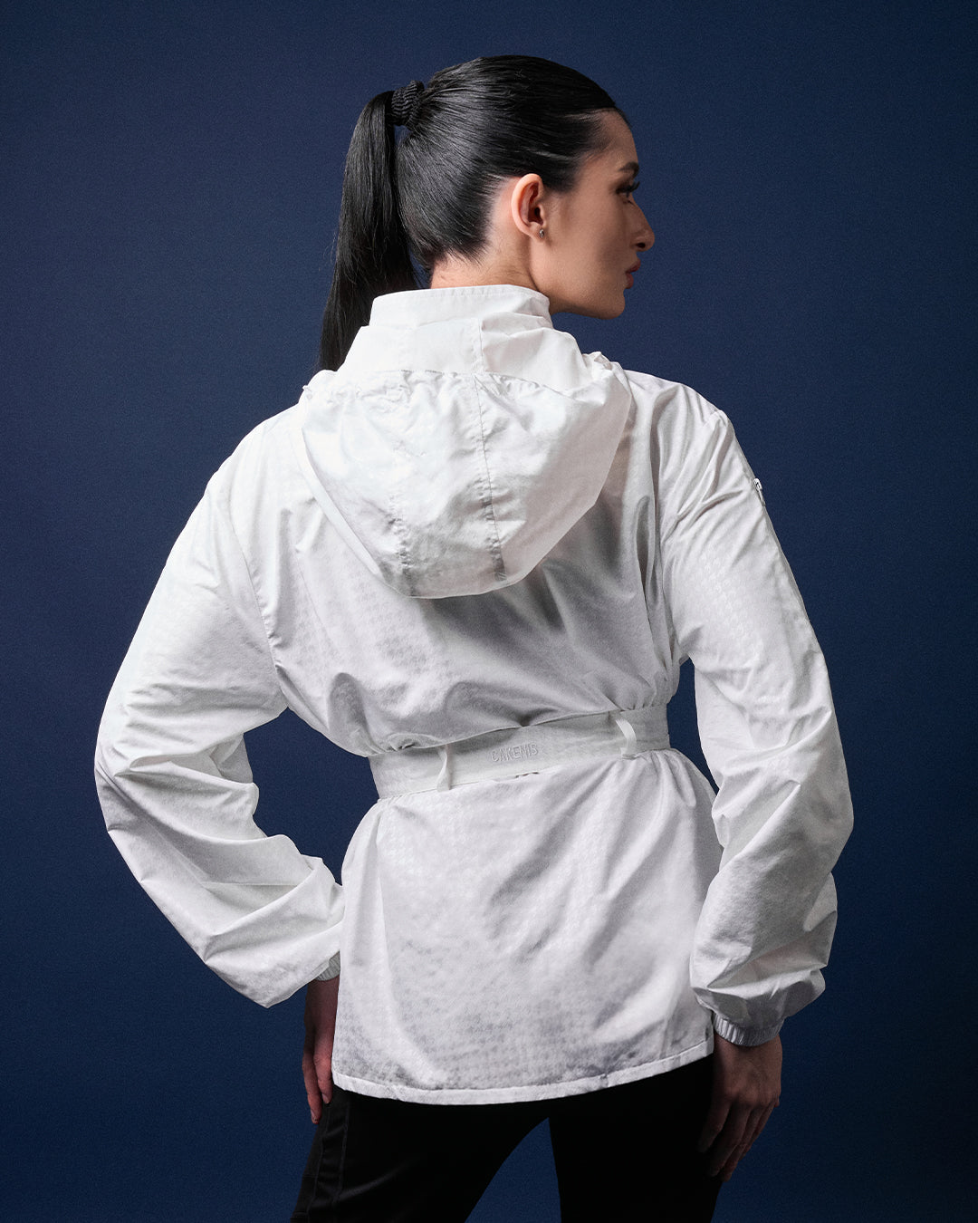 CAKENIS ATHLEISURE ASPEN WINDBREAKER IN WHITE