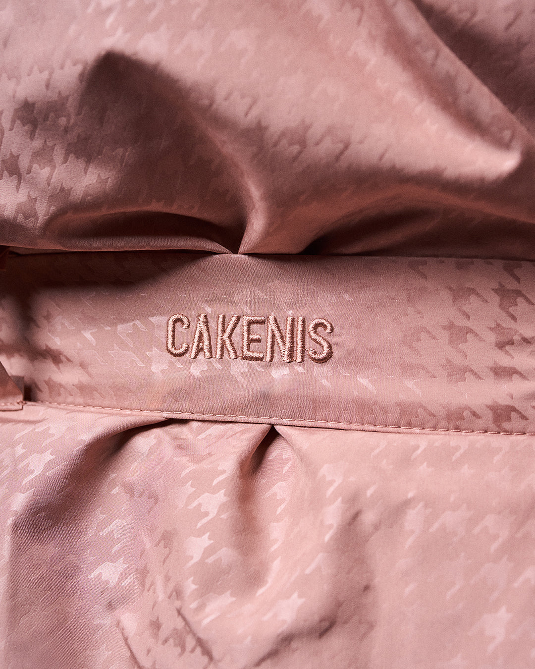 CAKENIS ATHLEISURE ASPEN WINDBREAKER IN MAUVE PINK