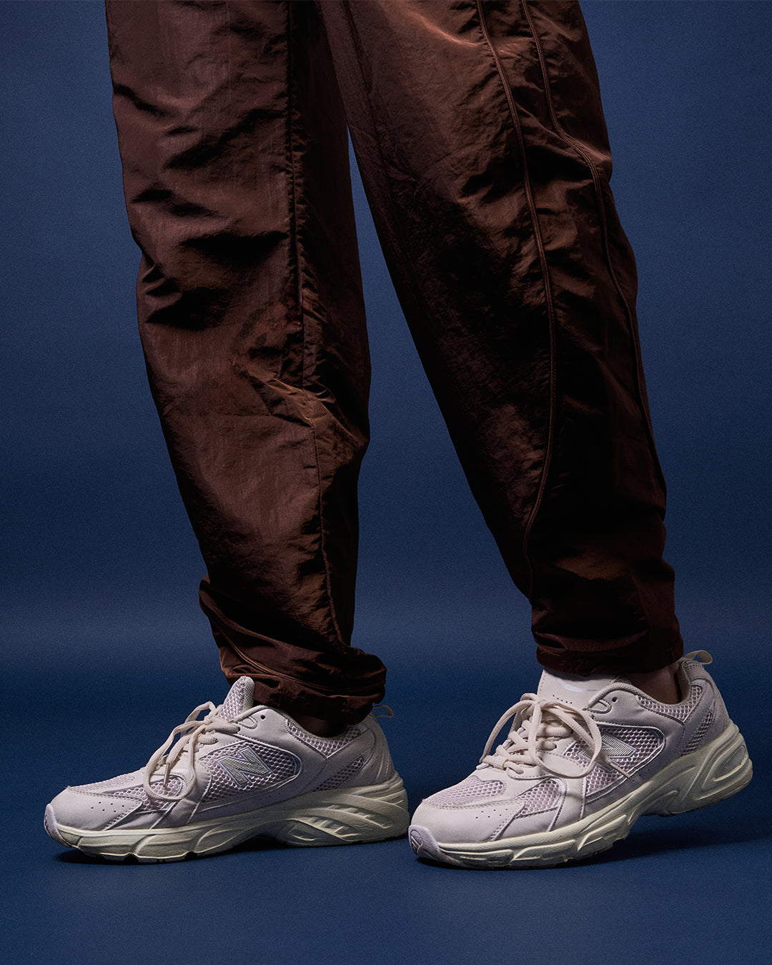 CAKENIS BARREL UNISEX SPORTS PANTS IN BROWN