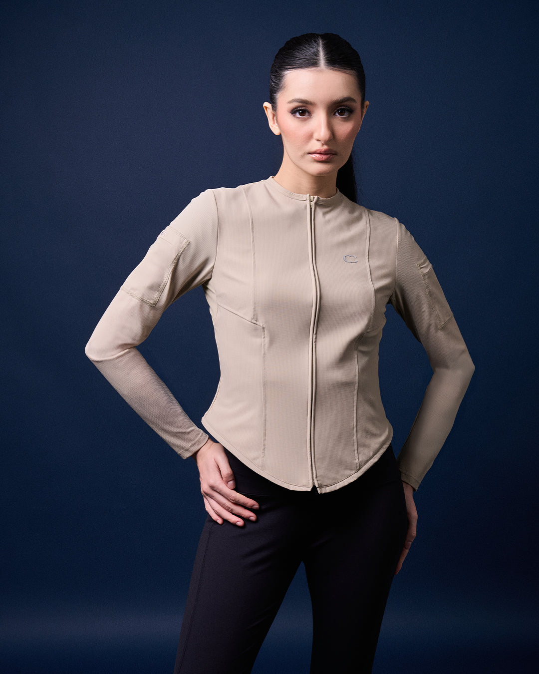 CAKENIS GWEN GYM TOP IN BEIGE
