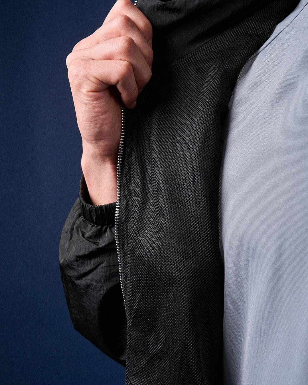 CAKENIS CRUZ BOMBER WINDBREAKER IN BLACK