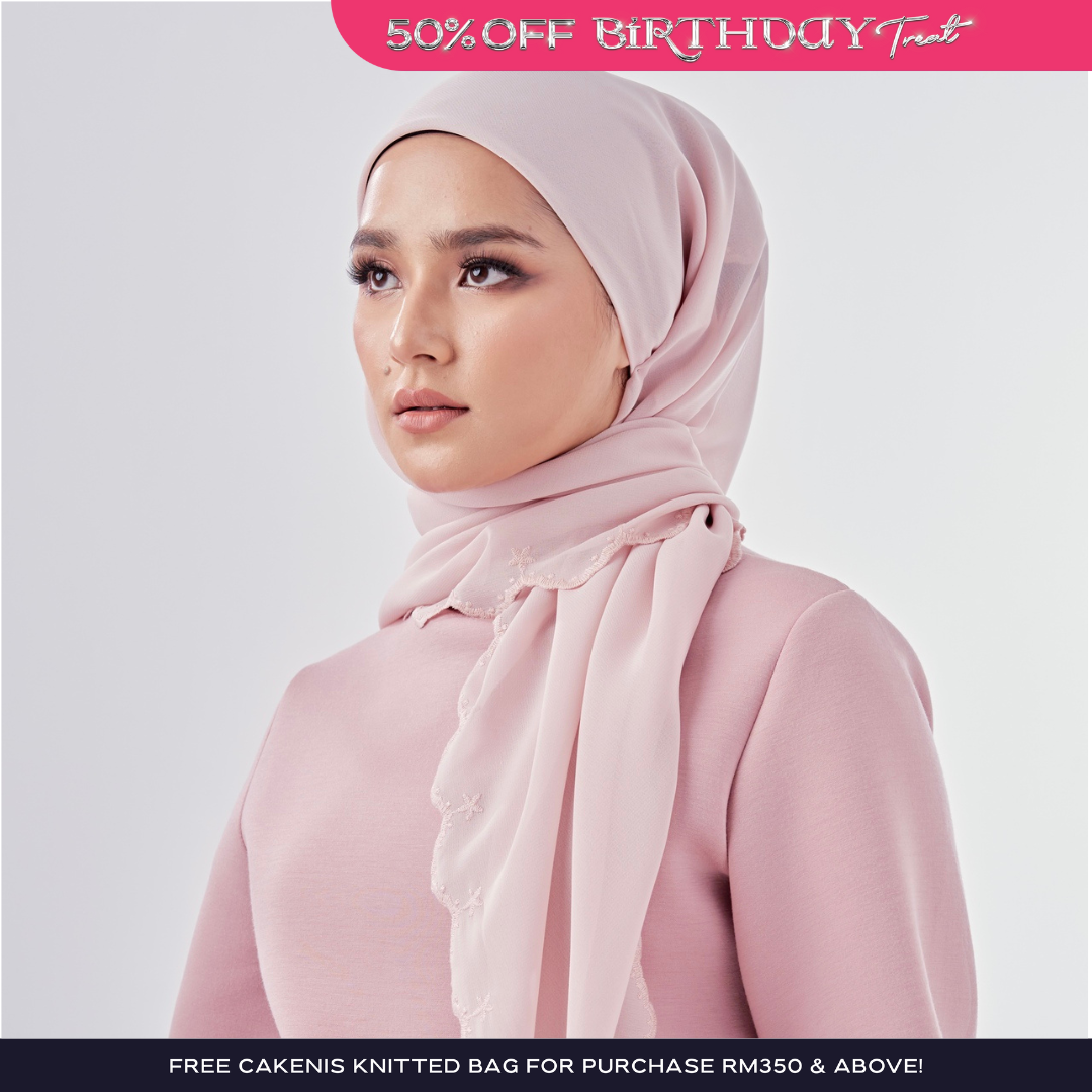 Get Your Hijab Online In Malaysia With Cakenis for Elegant Draping