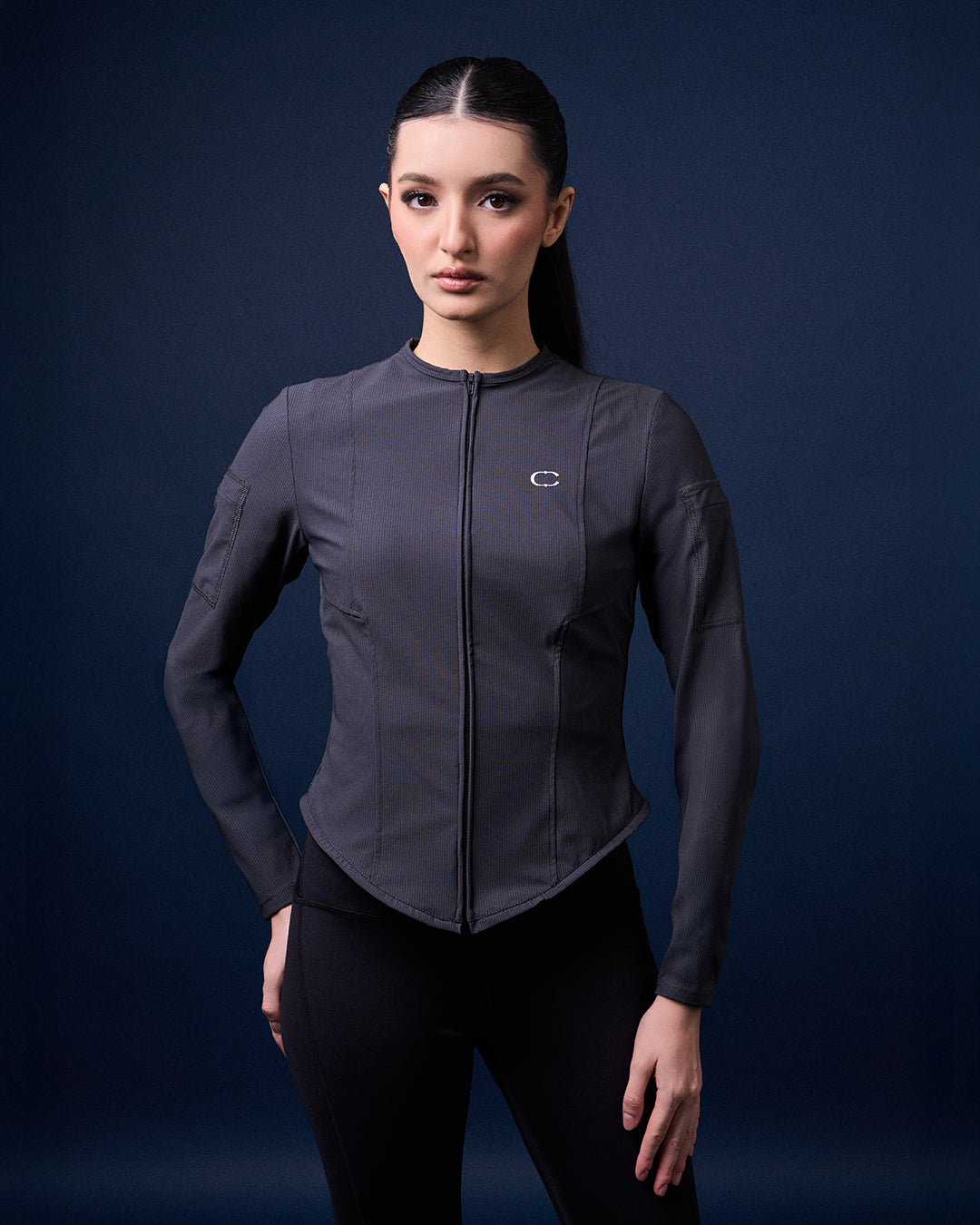 CAKENIS GWEN GYM TOP IN DARK GREY
