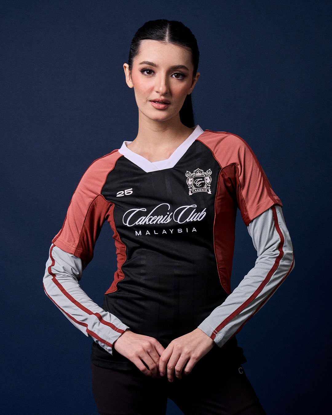 CAKENIS SHOW UP JERSEY WOMEN IN MAROON BLACK