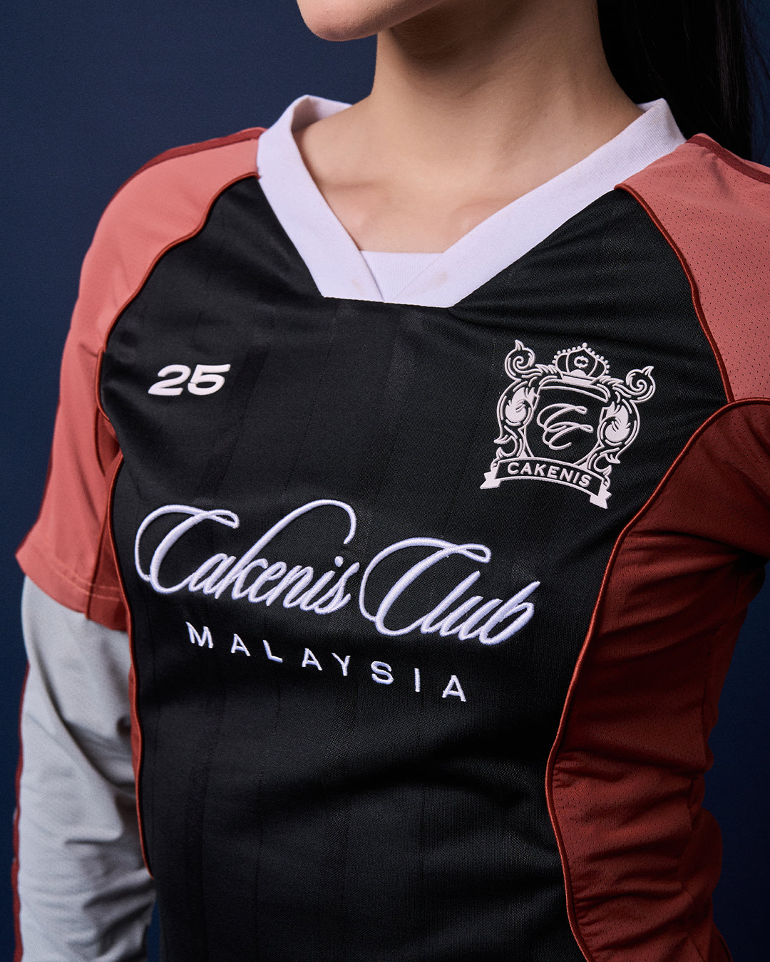 CAKENIS SHOW UP JERSEY WOMEN IN MAROON BLACK