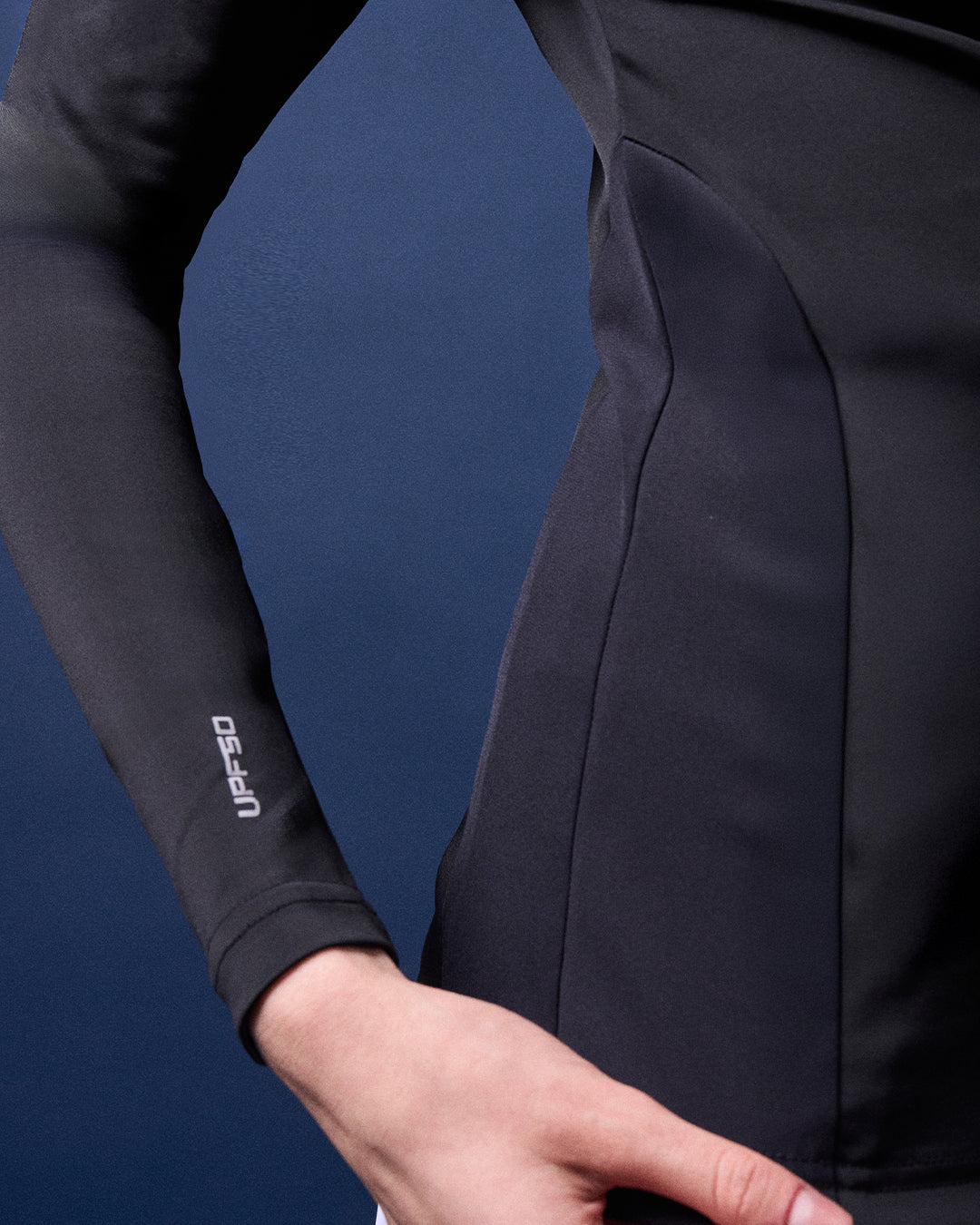 CAKENIS SLIM SPORTS TOP WOMEN IN BLACK