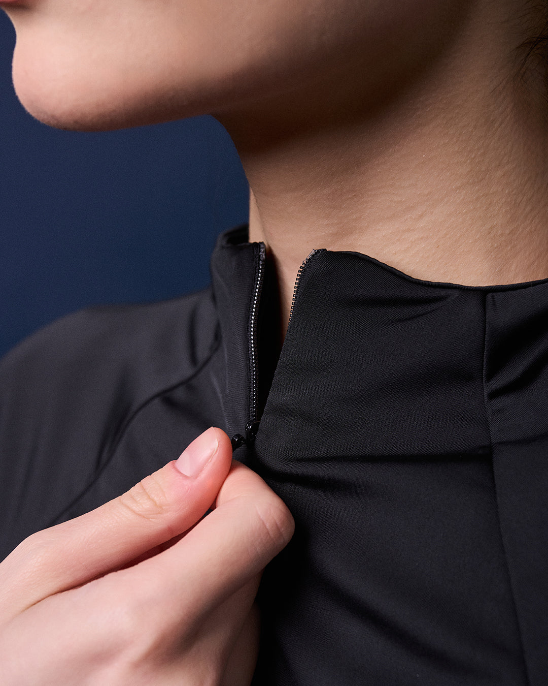 CAKENIS SLIM SPORTS TOP WOMEN IN BLACK