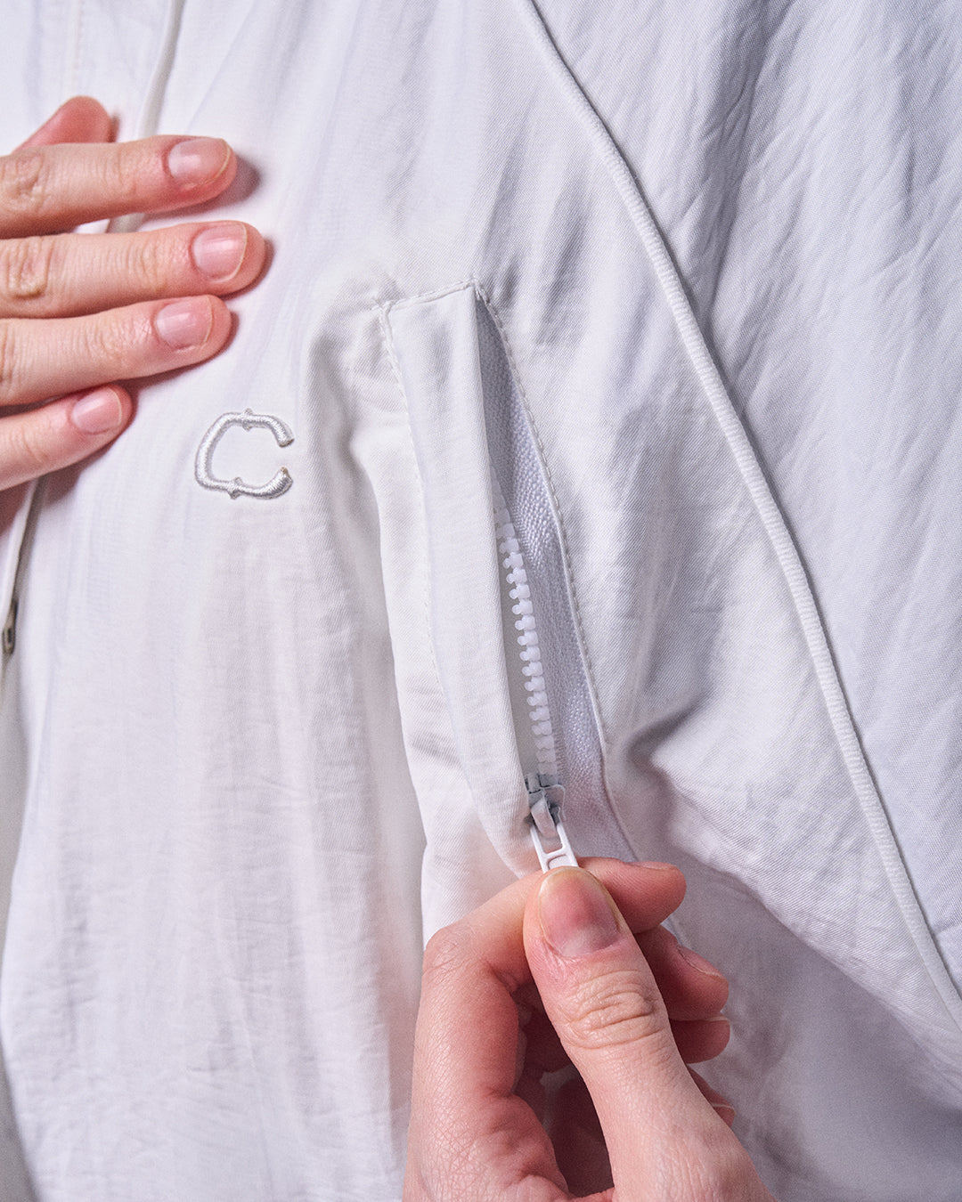 CAKENIS HARPER HOODIE JACKET IN WHITE