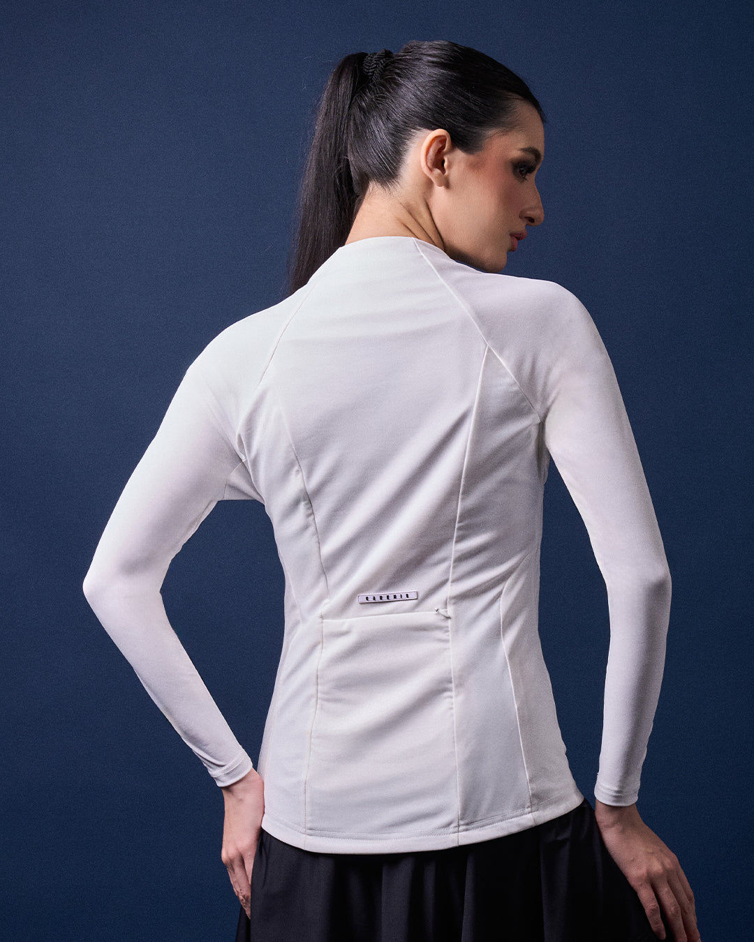 CAKENIS SLIM SPORTS TOP WOMEN IN WHITE