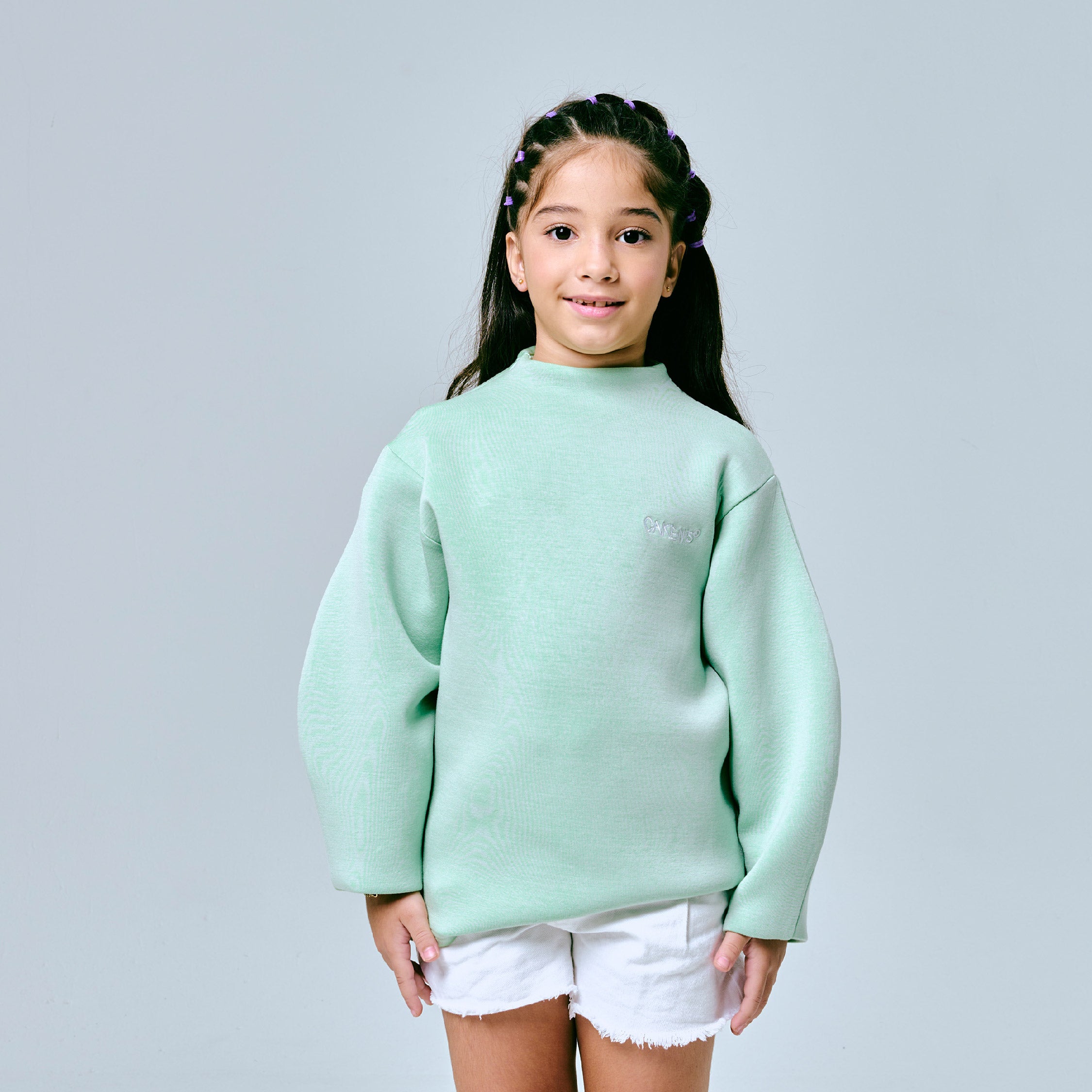 LIGHT GREEN