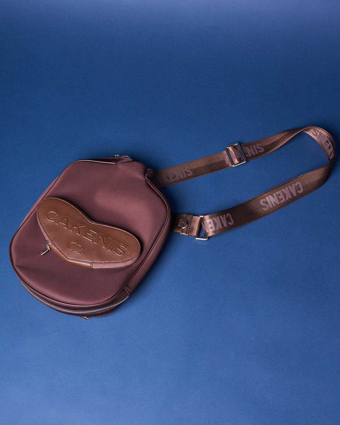 CAKENIS CROSS PADDLE BAG IN BROWN